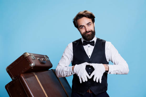 servicehotelier2-istockphoto-1606872344-612x612